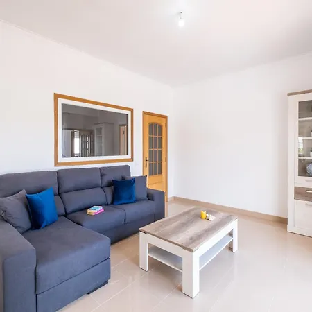 Villa In Albufeira Near Beaches And Golf * Albufeira