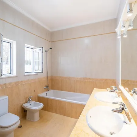 Willa Villa In Albufeira Near Beaches And Golf